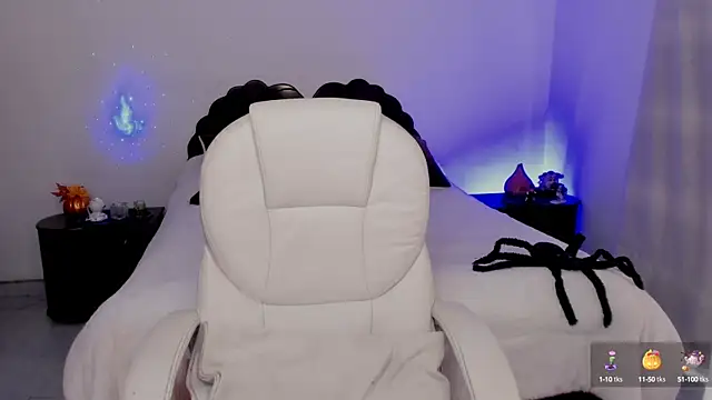 Snapshot of emilydolshe2 chatting on October 2025 02:36:01 PM emilydolshe2 online show from October 2025 02:36:01 PM