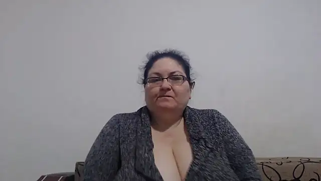 Nykyxo online show from April 2026 03:31:02 AM