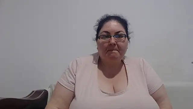 Nykyxo online show from April 2026 07:44:01 AM