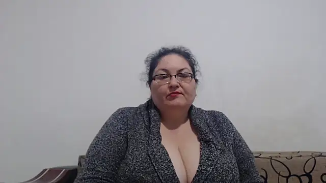 Nykyxo online show from May 2026 04:04:02 PM