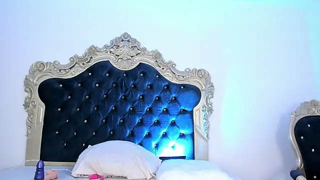 thecrazyadamss  online show from October 2025 04:02:02 AM