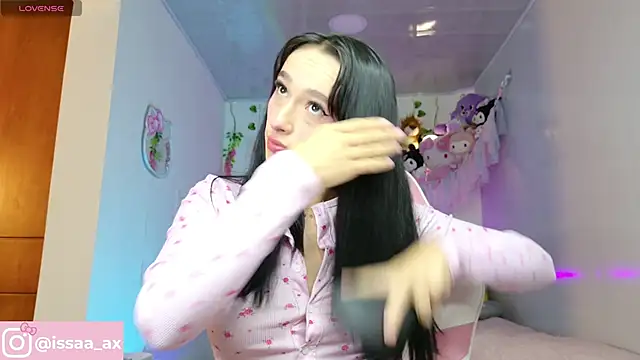 Snapshot of issagarcia chatting on October 2025 06:18:02 PM issagarcia online show from October 2025 06:18:02 PM