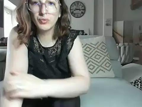 Snapshot of prunelle_sexy chatting on September 2025 06:13:02 AM prunelle sexy online show from September 2025 06:13:02 AM