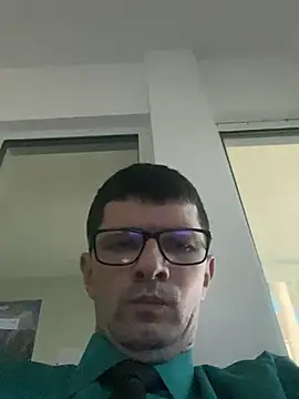 Snapshot of Juliano2289 chatting on April 2026 06:10:01 PM Juliano2289 online show from April 2026 06:10:01 PM