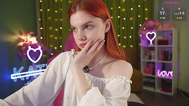 Snapshot of Katy__Ethereal chatting on October 2025 03:27:02 AM Katy Ethereal online show from October 2025 03:27:02 AM