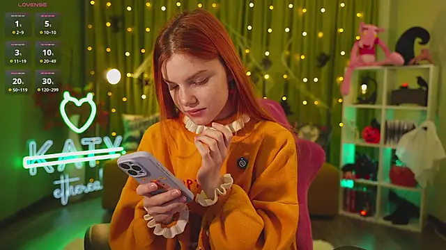 Snapshot of Katy__Ethereal chatting on October 2025 02:37:02 AM Katy Ethereal online show from October 2025 02:37:02 AM