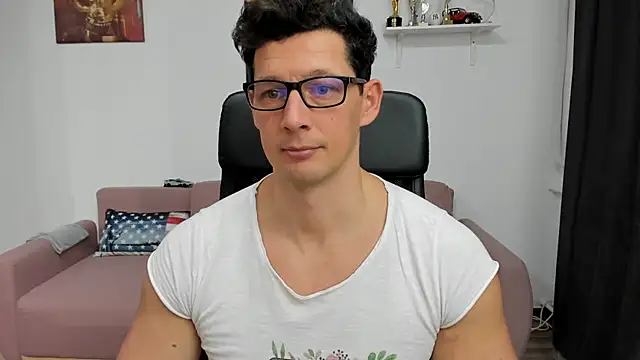 Snapshot of BrutusK08 chatting on January 2025 02:46:01 PM BrutusK08 online show from January 2025 02:46:01 PM