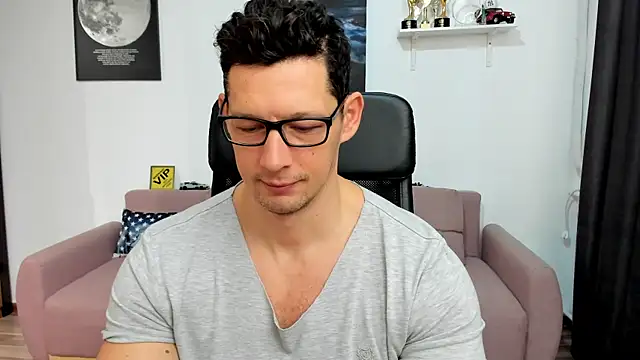 BrutusK08 online show from January 2026 08:08:01 AM