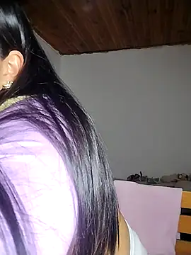 KATYGONZALEZ online show from May 2026 11:56:01 PM