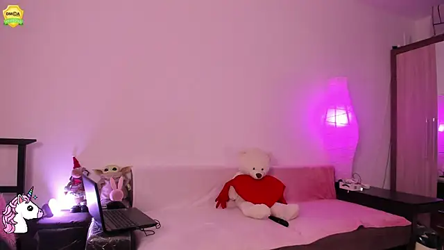EvaUniporn online show from June 2026 05:12:02 PM