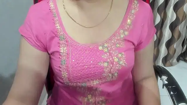 Snapshot of Kaur_Jannat chatting on February 2026 06:28:01 PM Kaur Jannat online show from February 2026 06:28:01 PM