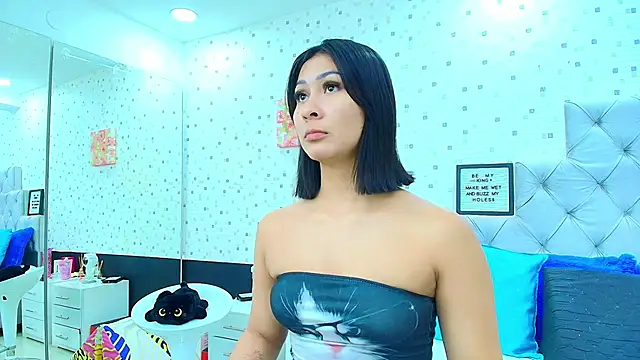 JulietaReyess online show from June 2026 11:41:02 AM