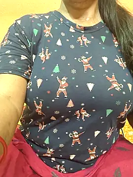 CUTE SOPHIA- online show from April 2026 01:37:01 AM
