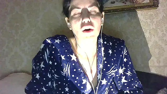 StunnigArt online show from April 2026 01:25:01 AM