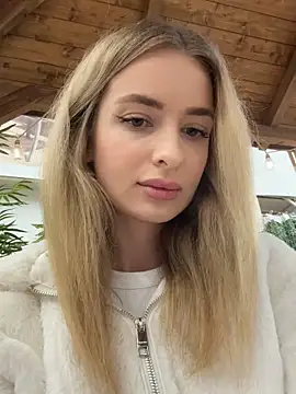 EvieEvans online show from March 2025 05:50:01 PM