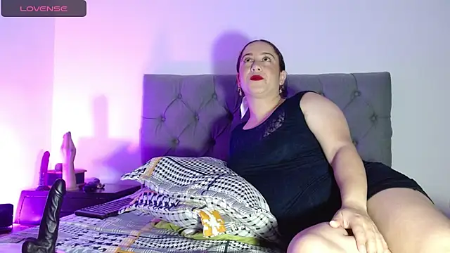 mia-luna-x online show from January 2025 11:55:02 PM