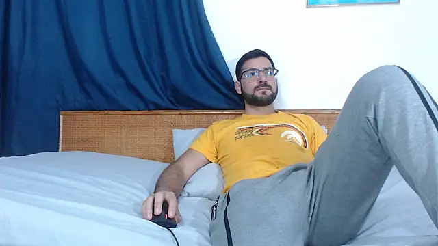 Snapshot of _Araboys_ chatting on March 2026 09:24:02 AM Araboys online show from March 2026 09:24:02 AM