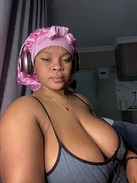 YellowHoneyDip online show from April 2026 05:08:01 AM