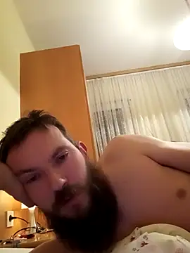 Snapshot of Klinsch chatting on November 2025 09:47:01 PM Klinsch online show from November 2025 09:47:01 PM