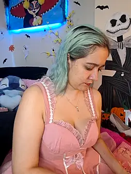 Snapshot of NaomiShimizu chatting on October 2025 09:14:02 PM NaomiShimizu online show from October 2025 09:14:02 PM