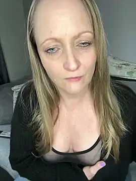 HoneyBluex online show from February 2025 03:16:01 PM