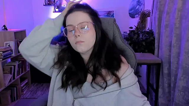 Snapshot of CoralineKeyns chatting on February 2026 05:47:02 AM CoralineKeyns online show from February 2026 05:47:02 AM