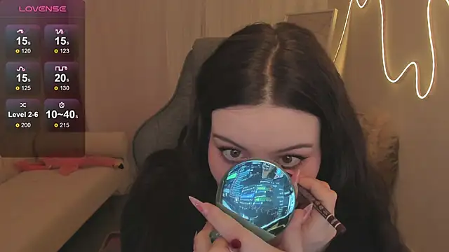 Snapshot of CoralineKeyns chatting on February 2026 05:37:01 AM CoralineKeyns online show from February 2026 05:37:01 AM