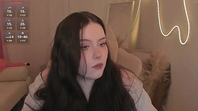 Snapshot of CoralineKeyns chatting on March 2026 07:15:01 AM CoralineKeyns online show from March 2026 07:15:01 AM