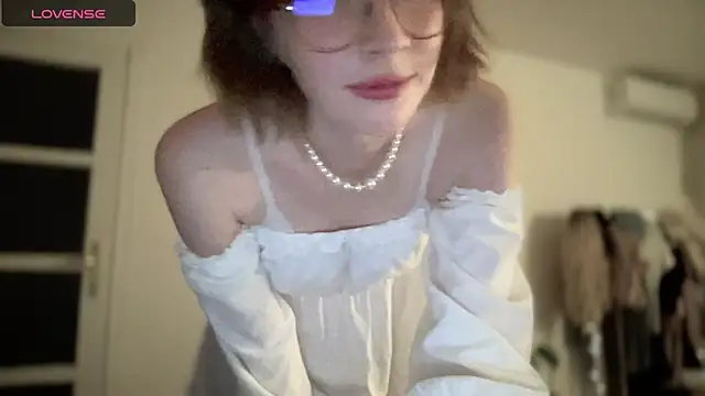 Snapshot of ms_christiana chatting on November 2025 10:10:02 PM ms christiana online show from November 2025 10:10:02 PM
