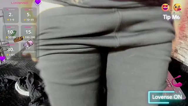 Cloee66 online show from October 2025 01:01:02 PM