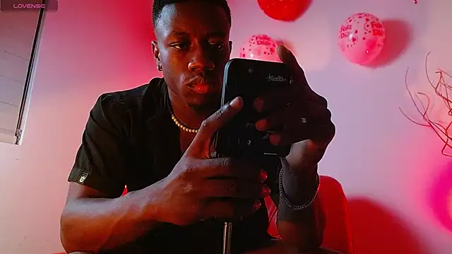 Snapshot of mike_wallace chatting on February 2025 11:53:01 PM mike wallace online show from February 2025 11:53:01 PM