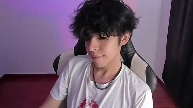 Snapshot of Alan26_ chatting on January 2025 02:03:01 AM Alan26 online show from January 2025 02:03:01 AM