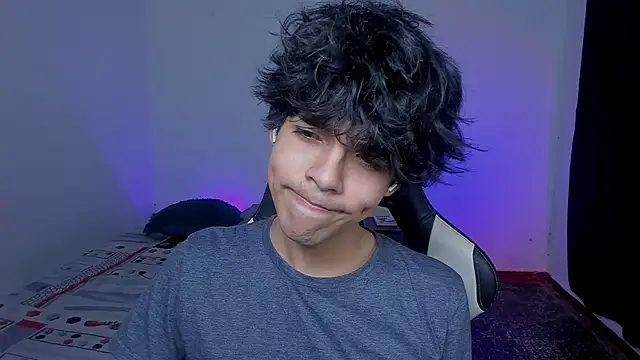 Snapshot of Alan26_ chatting on November 2025 02:47:02 AM Alan26 online show from November 2025 02:47:02 AM