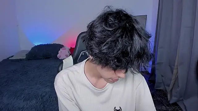 Snapshot of Alan26_ chatting on January 2026 05:02:02 AM Alan26 online show from January 2026 05:02:02 AM