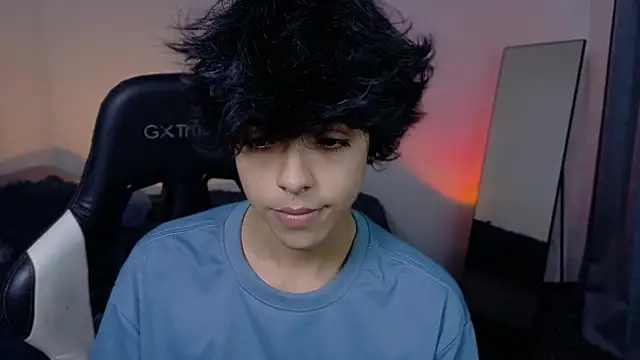 Alan26  online show from April 2026 01:39:01 AM