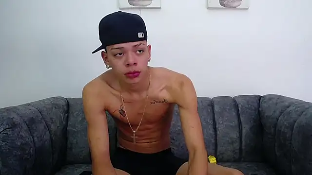 Snapshot of Harry_jhonsson chatting on February 2025 02:44:02 AM Harry jhonsson online show from February 2025 02:44:02 AM
