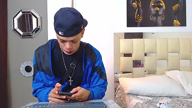 Snapshot of Harry_jhonsson chatting on March 2025 04:35:02 AM Harry jhonsson online show from March 2025 04:35:02 AM