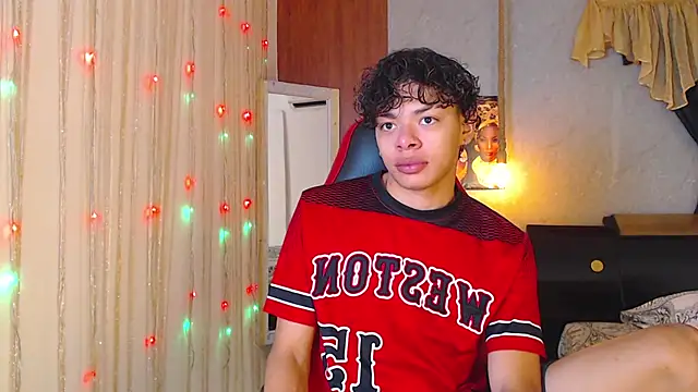 Snapshot of Harry_jhonsson chatting on October 2025 04:40:02 PM Harry jhonsson online show from October 2025 04:40:02 PM