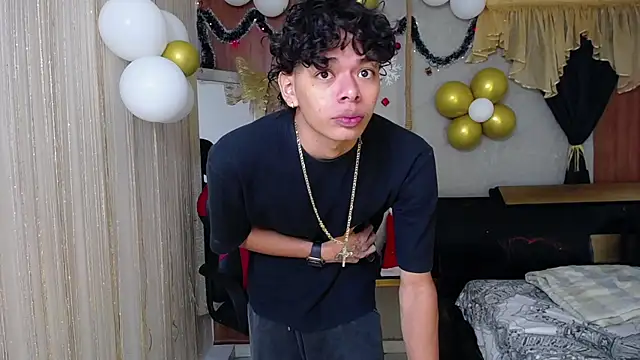 Snapshot of Harry_jhonsson chatting on November 2025 10:37:01 PM Harry jhonsson online show from November 2025 10:37:01 PM