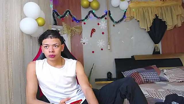 Snapshot of Harry_jhonsson chatting on November 2025 11:37:01 PM Harry jhonsson online show from November 2025 11:37:01 PM