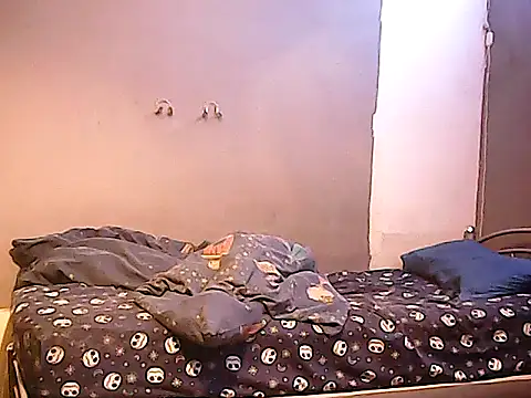 Snapshot of twinkerbell344 chatting on February 2026 08:37:02 AM twinkerbell344 online show from February 2026 08:37:02 AM