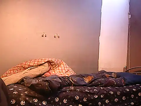 Snapshot of twinkerbell344 chatting on March 2026 10:32:02 AM twinkerbell344 online show from March 2026 10:32:02 AM