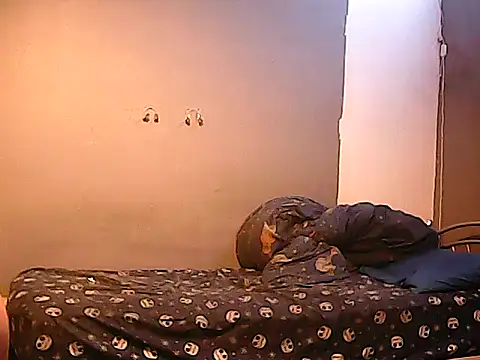 Snapshot of twinkerbell344 chatting on March 2026 12:21:01 PM twinkerbell344 online show from March 2026 12:21:01 PM