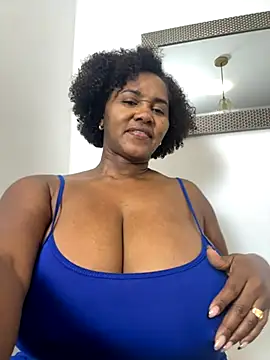 Snapshot of AliciaMiilf chatting on November 2025 01:49:02 AM AliciaMiilf online show from November 2025 01:49:02 AM