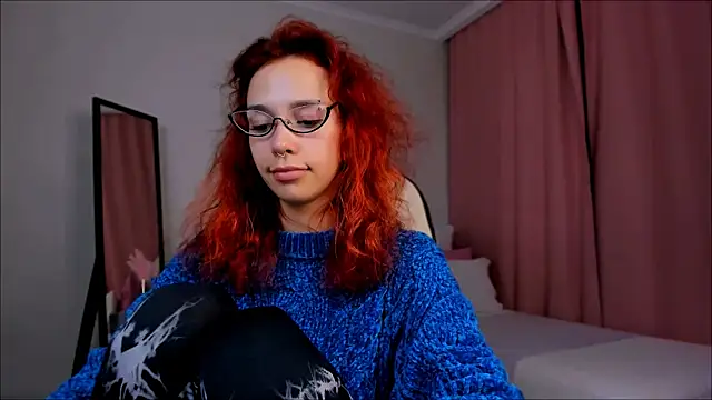 Snapshot of LeylaNoiry chatting on December 2024 08:54:02 PM LeylaNoiry online show from December 2024 08:54:02 PM
