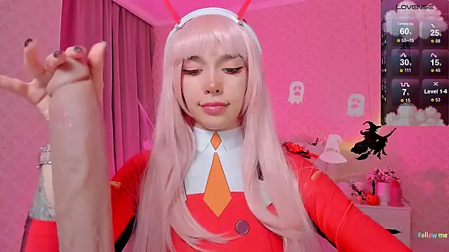 LeylaNoiry online show from October 2025 03:24:01 PM