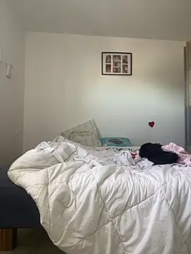 sunsylvain online show from November 2025 10:17:01 AM