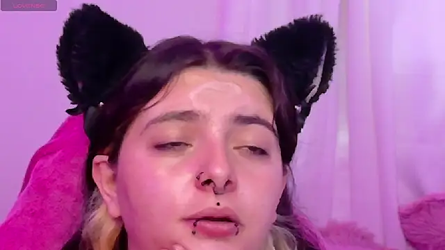 Sachi Meow online show from June 2026 07:49:01 PM