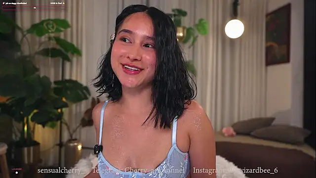 Snapshot of Miss_beee chatting on September 2025 12:11:01 AM Miss beee online show from September 2025 12:11:01 AM