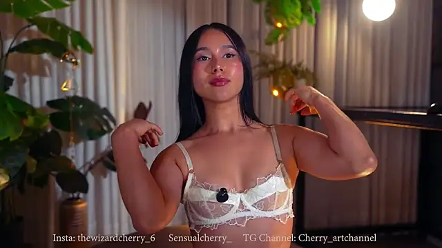 Miss beee online show from January 2026 11:32:02 PM